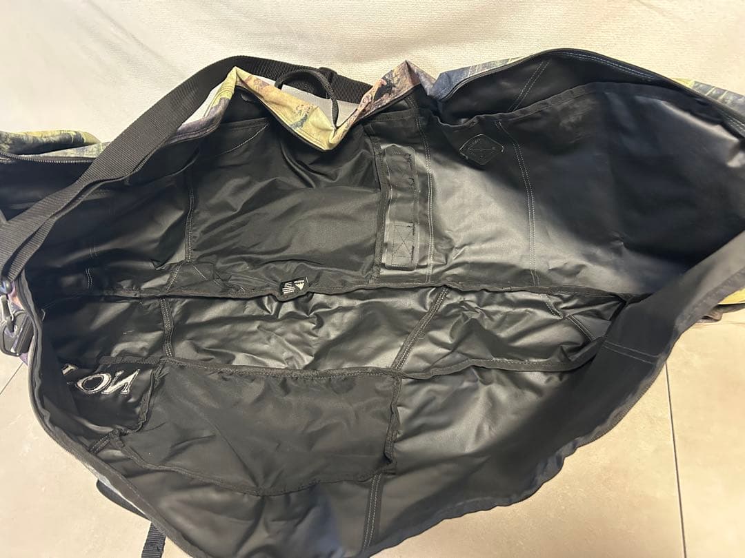 burton バートン　スノーボードバックスノーボードケース146 迷彩カモフラ