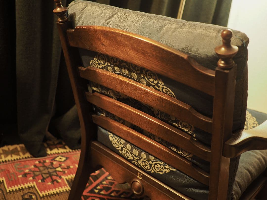 【値引中】“飛騨産業”キツツキアーム1pソファA