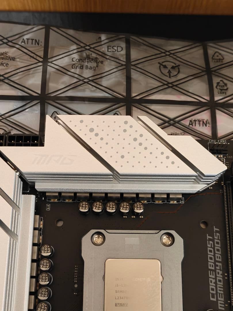 マザーボード MSI MPG Z690 FORCE WIFI & i5 13600KF