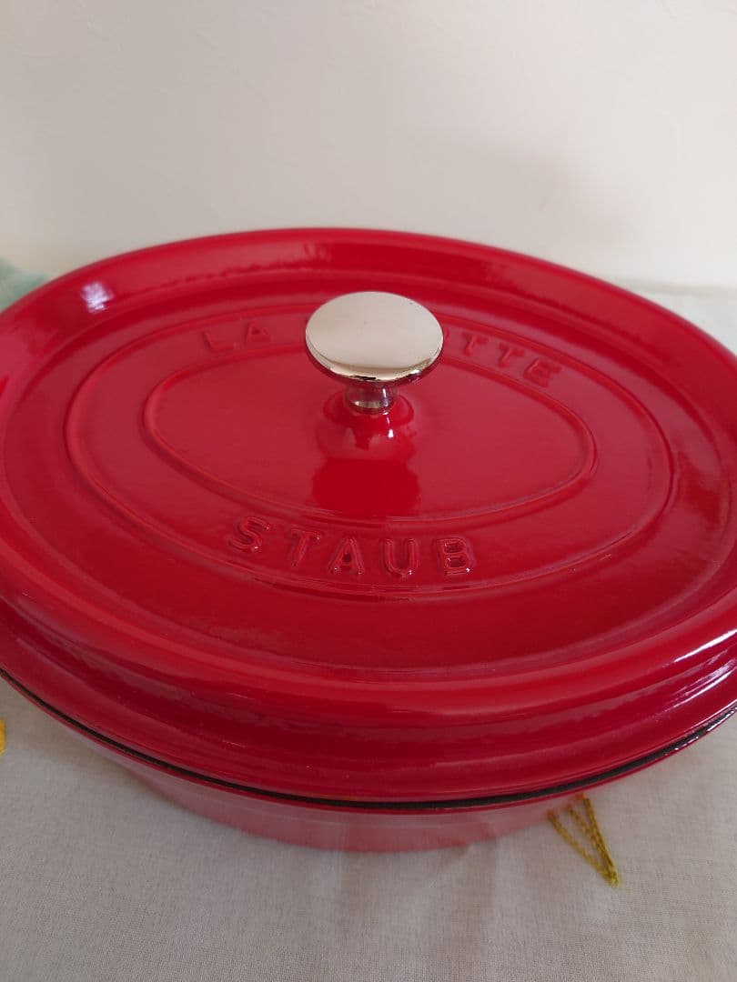 ストウブ(Staub) 「 ピコ ココット オーバル チェリー 27cm 」