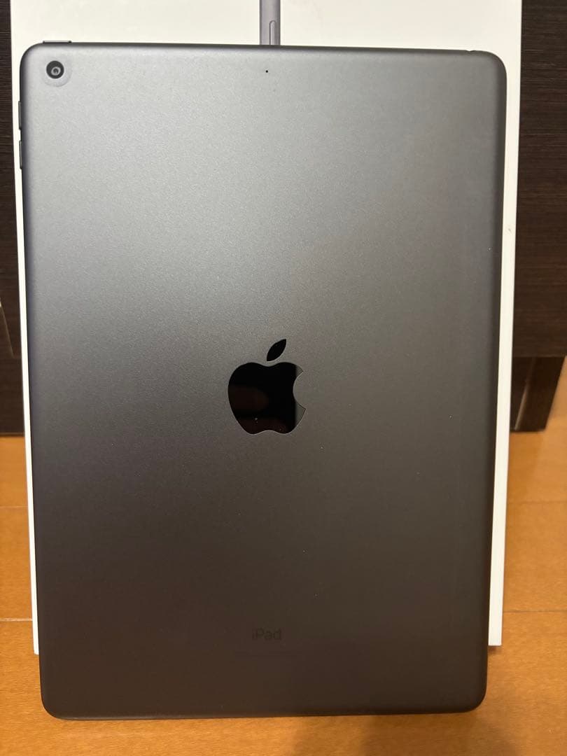 アップル iPad (第8世代) Wi-Fiモデル 10.2インチ 128GB