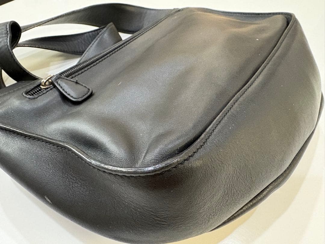 ロエベ レザーショルダーバッグ ブラック　難ありLOEWE