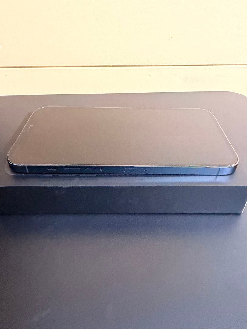 【美品】iPhone12ProMax 本体 256GB SIMフリー