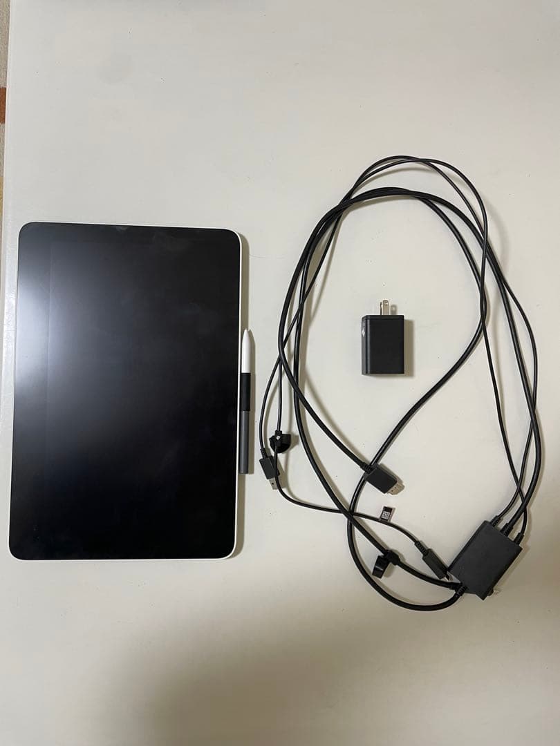 Wacom One 13 touch ペンタブレット本体　周辺機器　DTH134