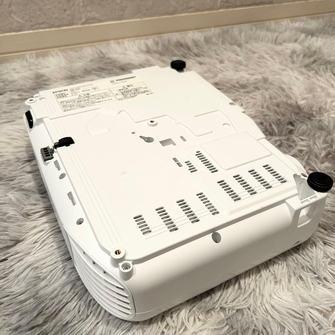 【極美品】EPSON エプソン プロジェクター EB-S05