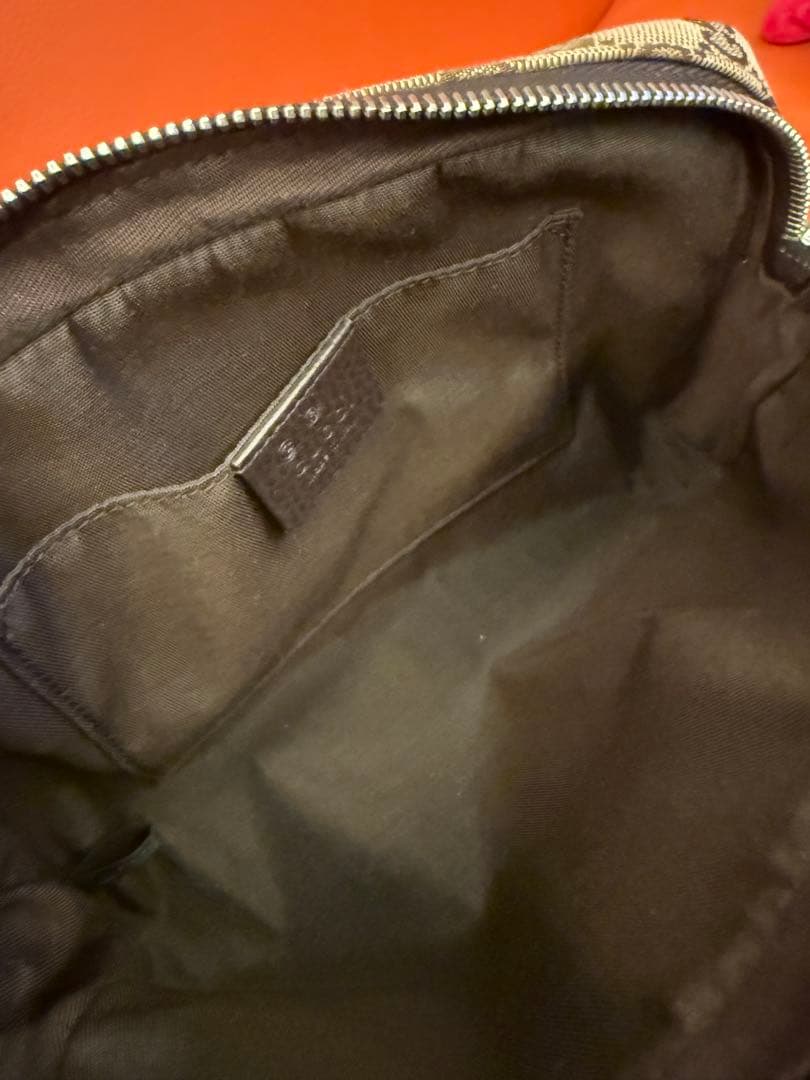 GUCCIグッチボディバック☆GGキャンバス