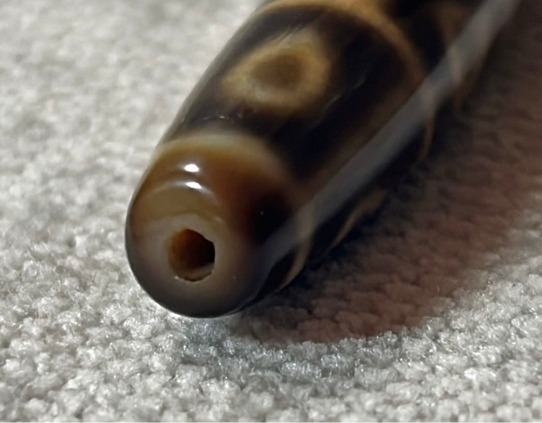 上肯天珠　仏心九眼天珠　1／送料込　匿名発送／チベット　天珠