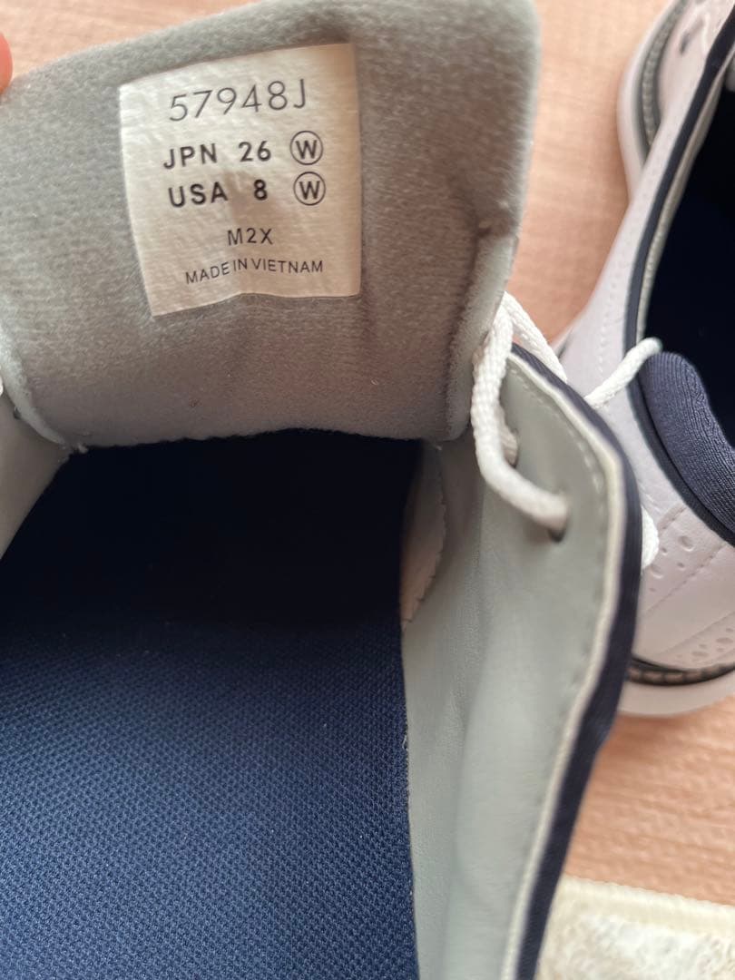 FJ ホワイト ゴルフシューズ スパイクレス