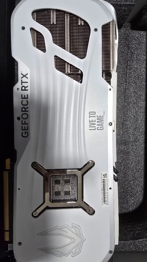 ZOTAC GEFORCE RTX 4090 ホワイトエディション