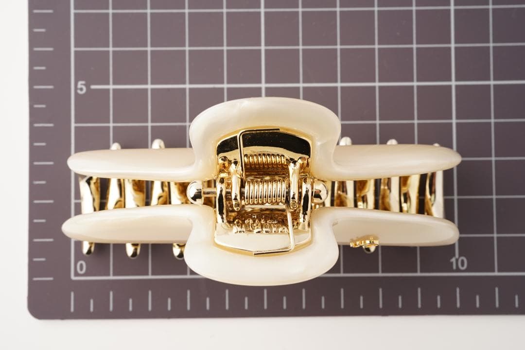 acca アッカ ヘアヘアクリップ ラージ 大 パールホワイトベージュ＆ゴールド