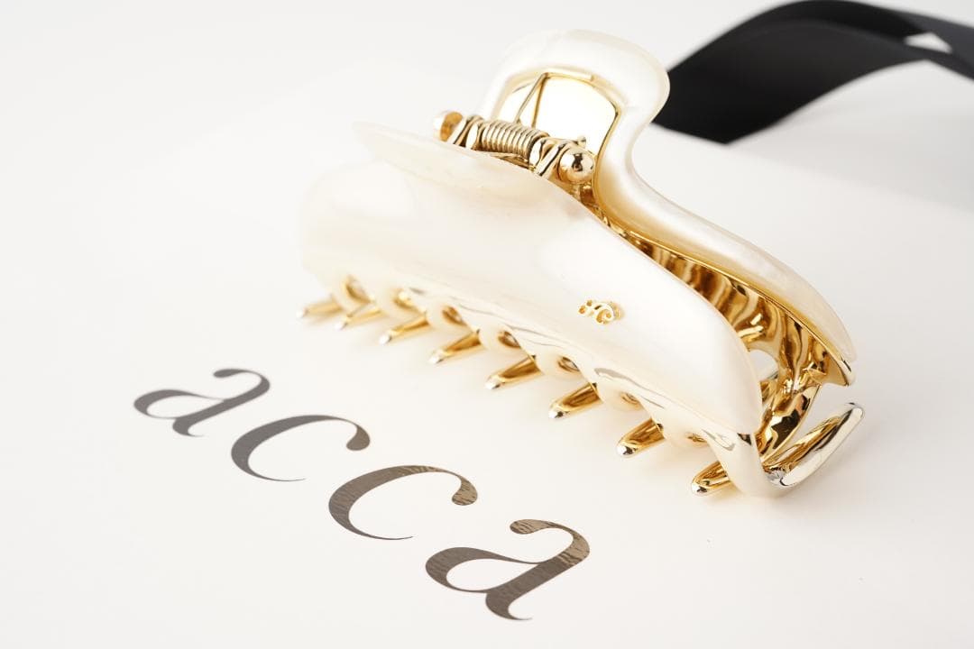 acca アッカ ヘアヘアクリップ ラージ 大 パールホワイトベージュ＆ゴールド