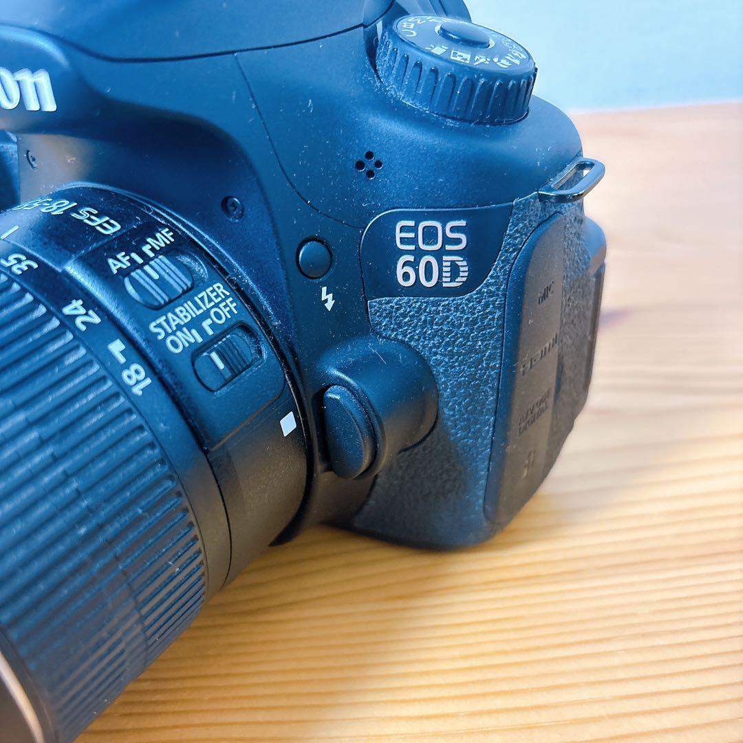 美品 Canon EOS 60D デジタル一眼レフセット ストロボ付き