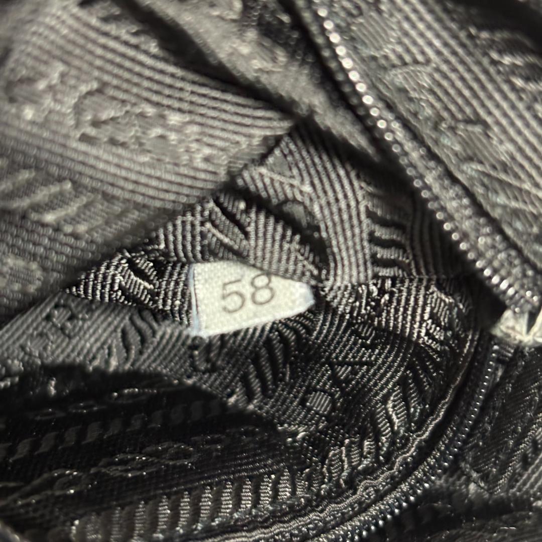 ヨ*ー様 PRADA プラダ ブラック テスート ナイロン ショルダーバッグ 正