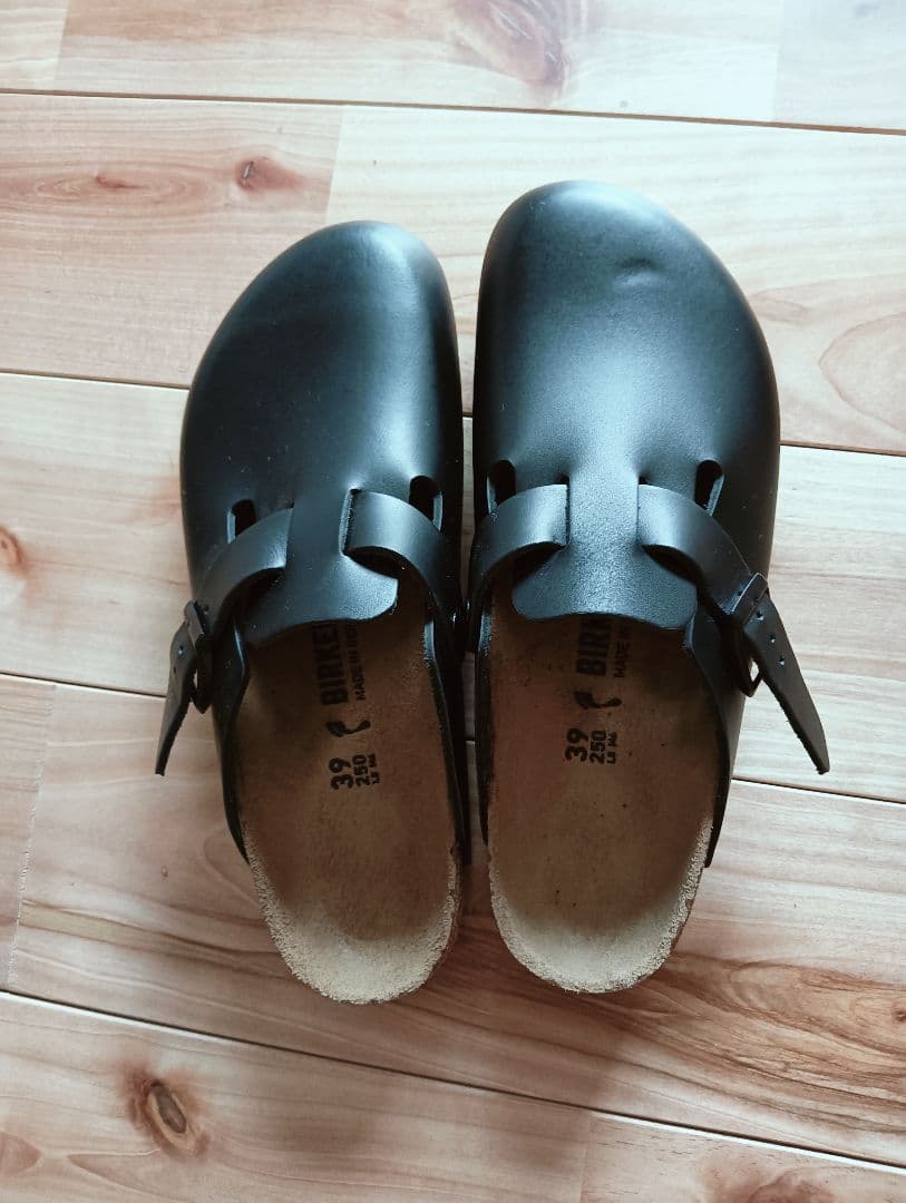 TS249。ビルケンシュトックボストン黒　39ナロー