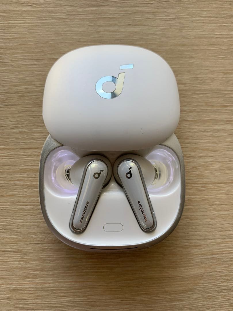 Anker soundcore Liberty4 ホワイト 美品