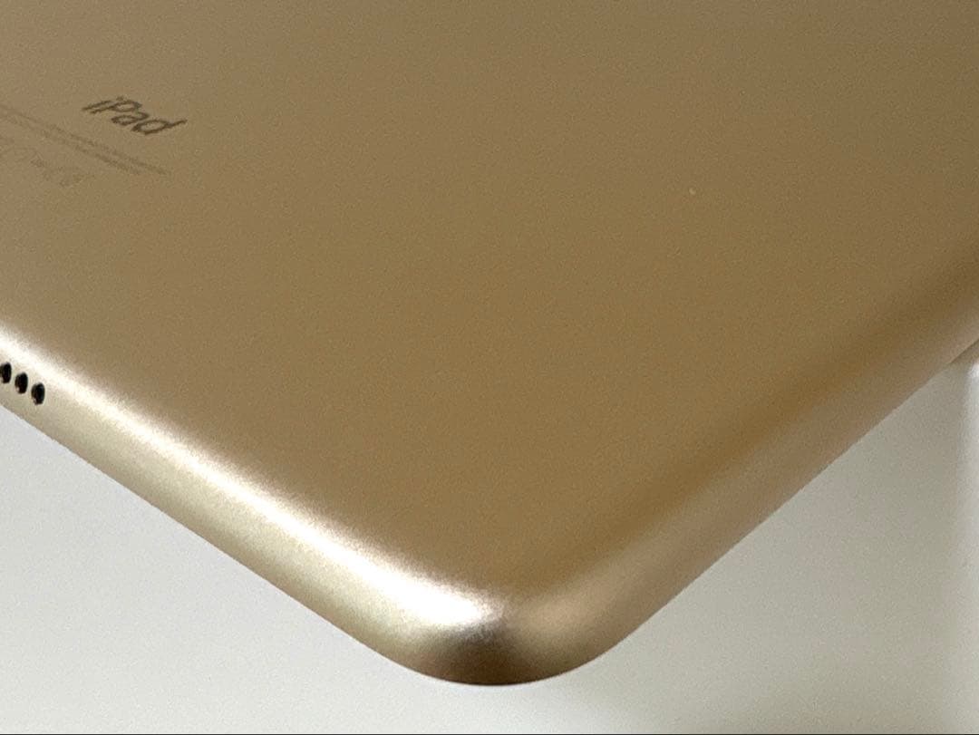 美品 iPad Air2 第2世代 128GB au