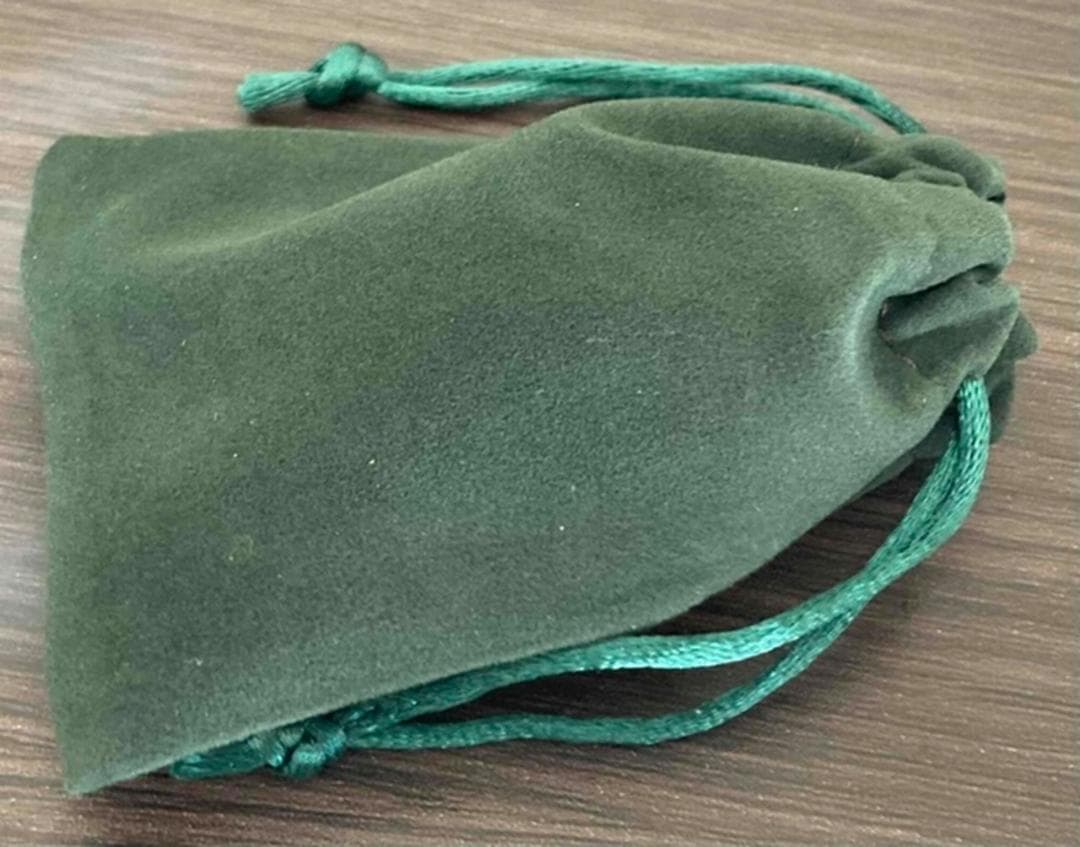 なんと超特価！15,000円！少し大きめで磁石を装着！美しい神秘の横笛隕石！