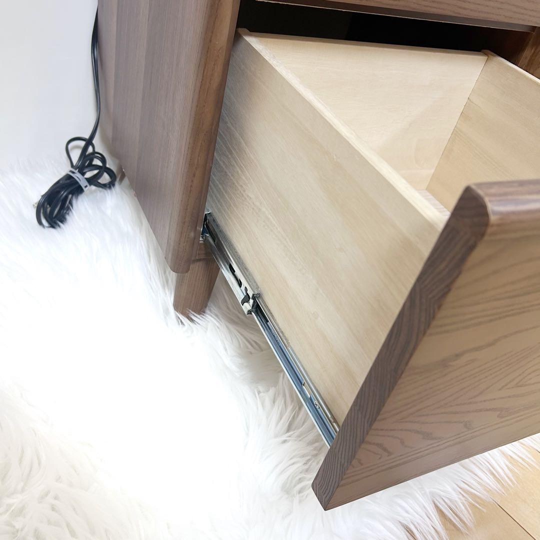 【廃盤希少】ニトリ　NITORI ナイトテーブル　アーシュ2段　コンセント2 ②