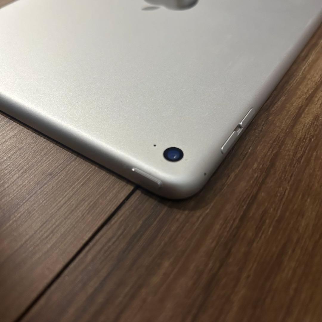 Apple iPadmini4 128GB シルバー 本体