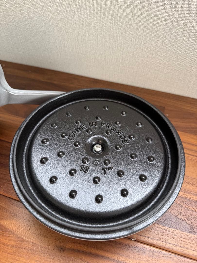 いずぴい様用【新品未使用】STAUB スープポット18cm