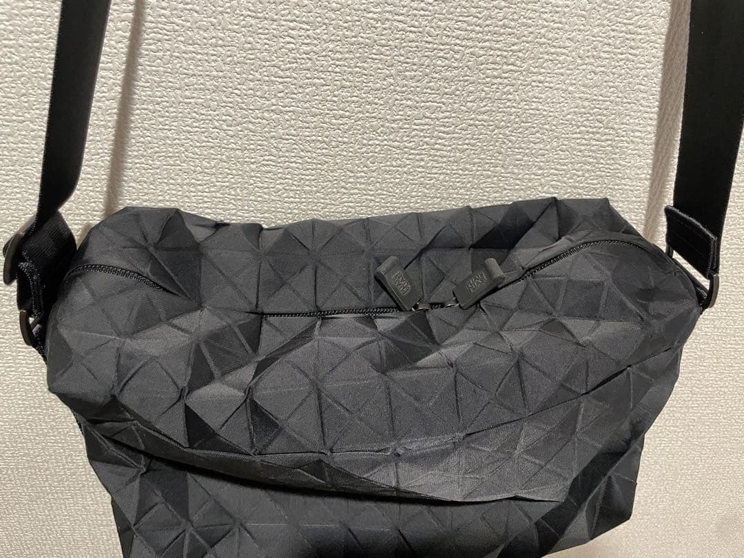 PLEATS PLEASE ISSEY MIYAKE サドル バッグ