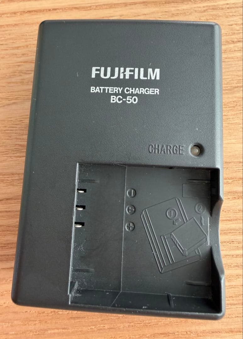 動作品　FUJIFILM FinePix F60fd デジタルカメラ　ブラック