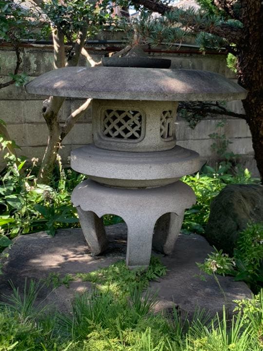 灯籠石