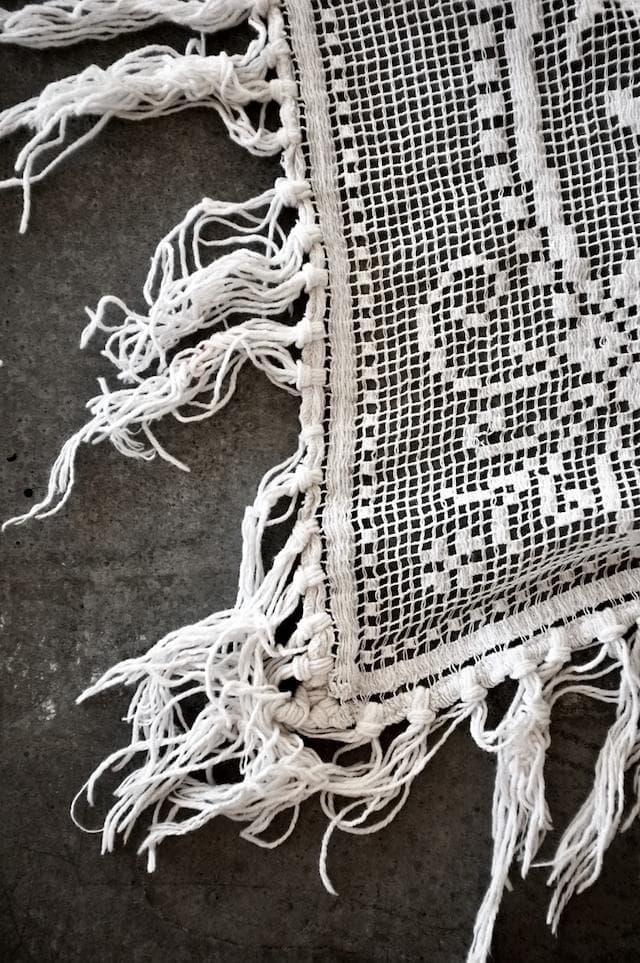 france 150c ８人のプットーと４人の蝶々とレースカーテン アンティーク