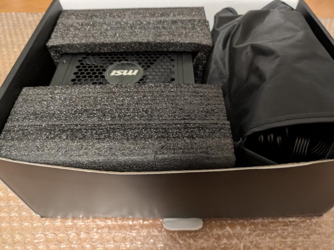 MSI MAG A750GL PCIE5 750W電源ユニット 80+ Gold