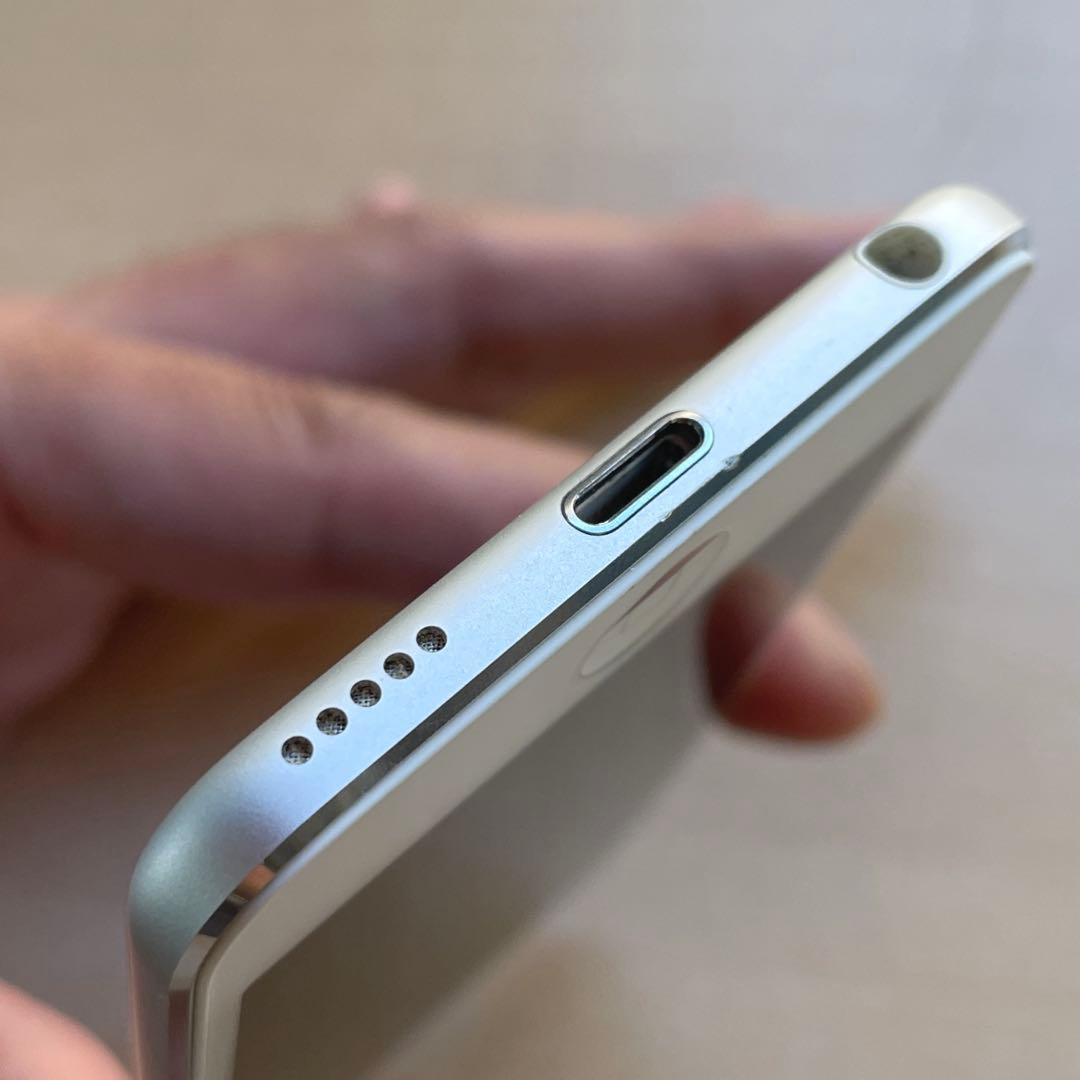 iPod touch 第7世代　32GB シルバー　A2178 超美品