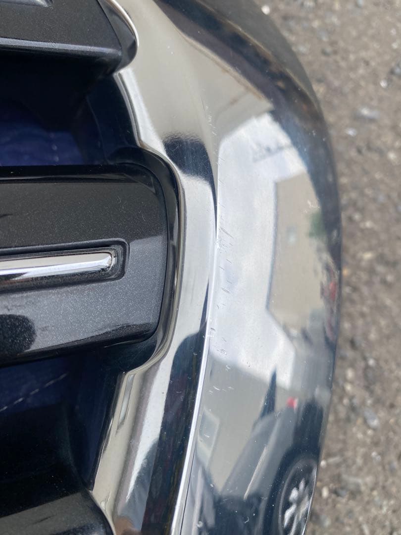 ランドクルーザー200フロントグリル