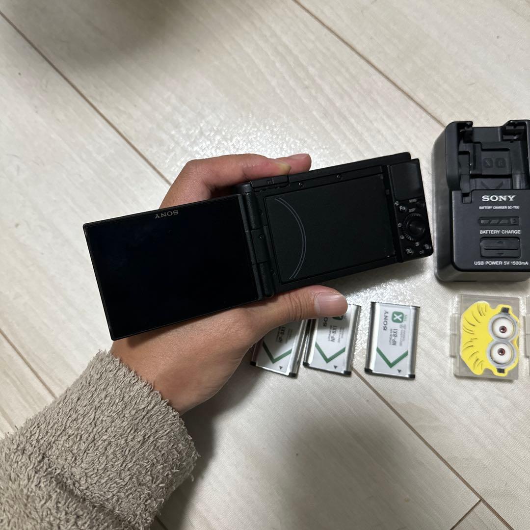 SONY ZV-1 バッテリー3つ　充電器付き　【箱無し】