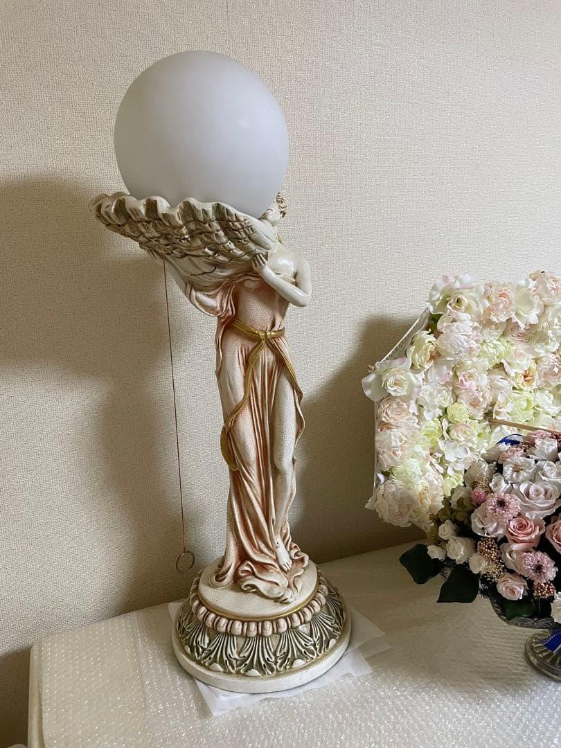 イタリア製　ヴィーナスランプフロアスタンドランプ