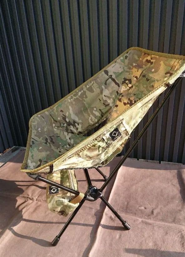ヘリノックスチェア キャンプ 釣り アウトドア 迷彩 コンパクト カモフラ