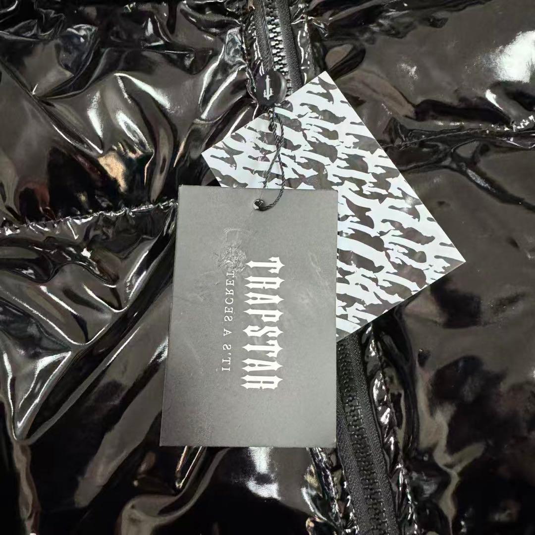 新品 TRAPSTAR 光沢ブラック ダウンジャケット Sサイズ n