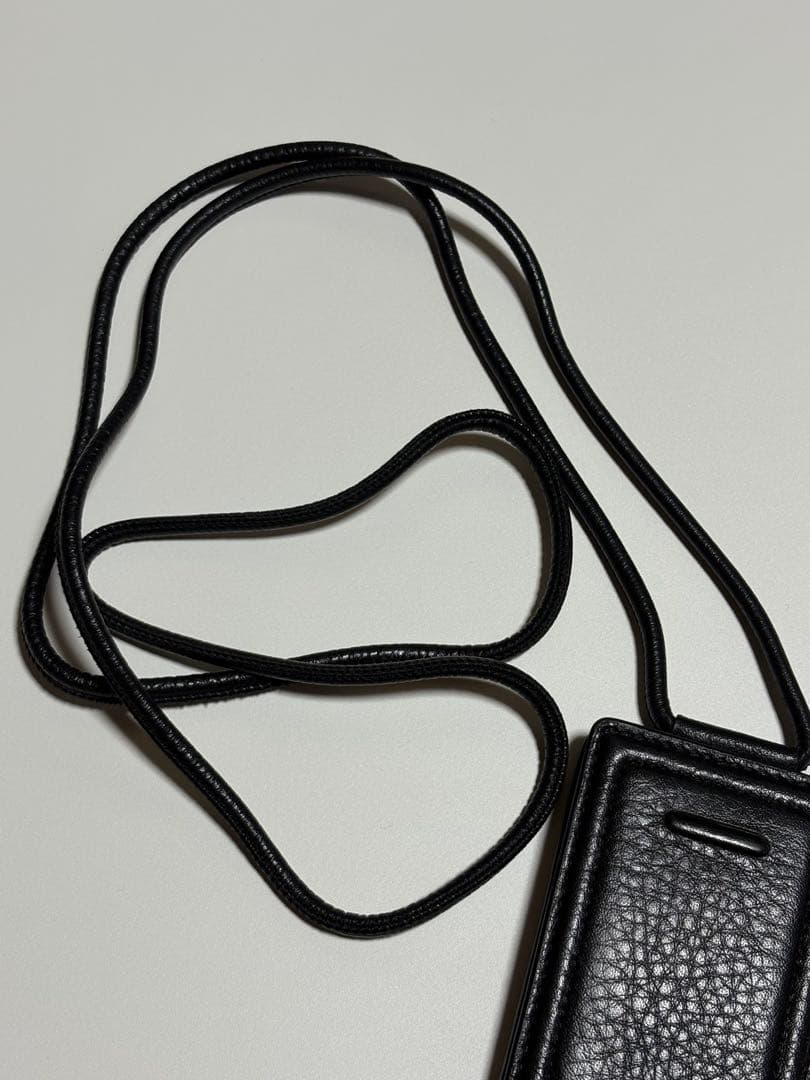 objcts.io iphone16レザーケース ストラップ一体型カードケース