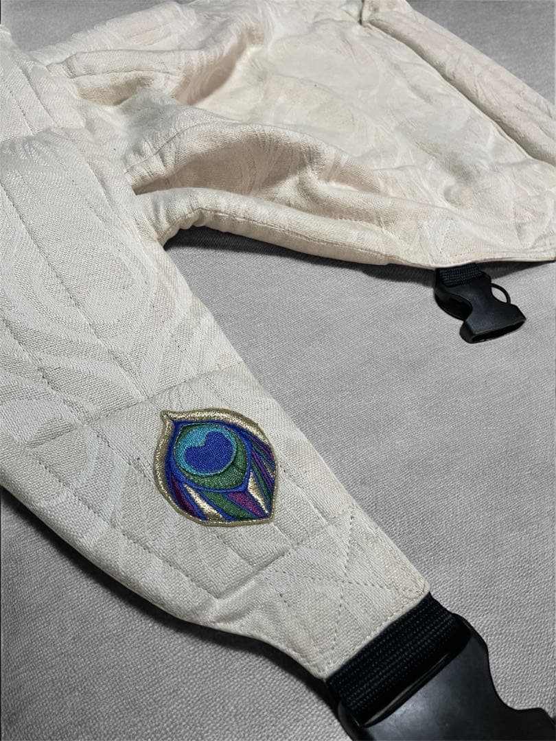 美品⭐︎ アーティポッペ　抱っこ紐