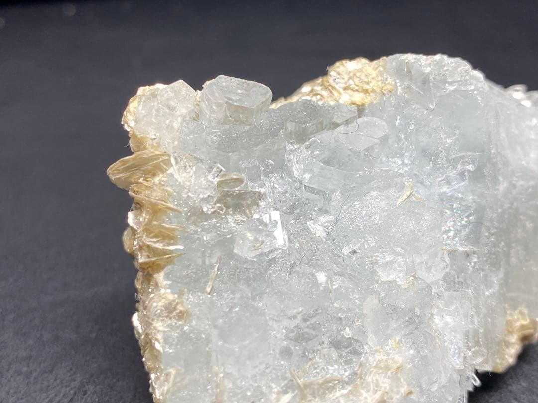 アクアマリン　77g