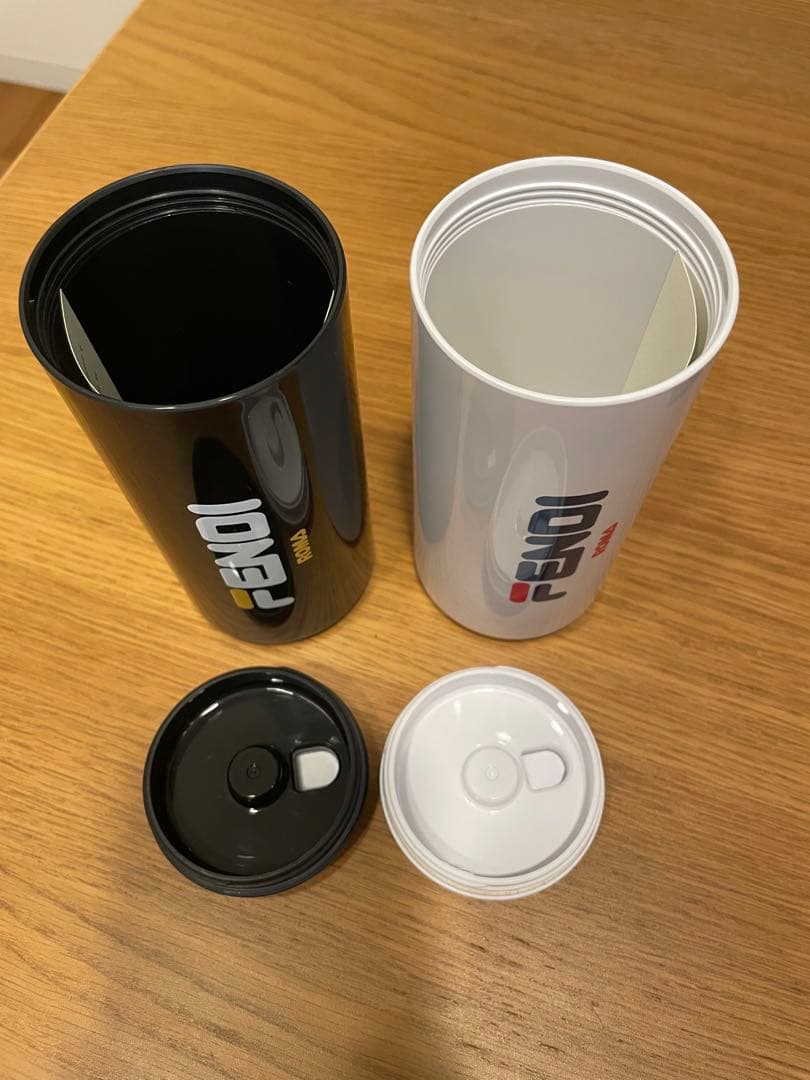 FENDI 水筒セット 黒・白