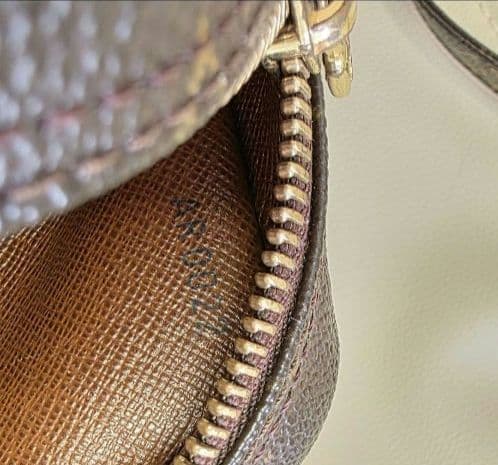 ⚠️ひろし⚠️Louis Vuittonルイヴィトン アマゾン モノグラム