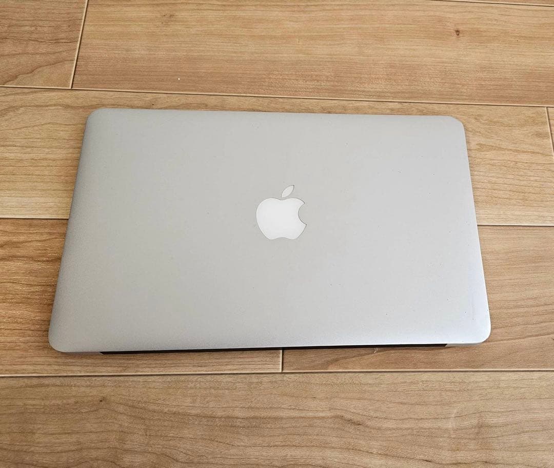 MacBook Air 13インチ Sequoia対応 充電器付き