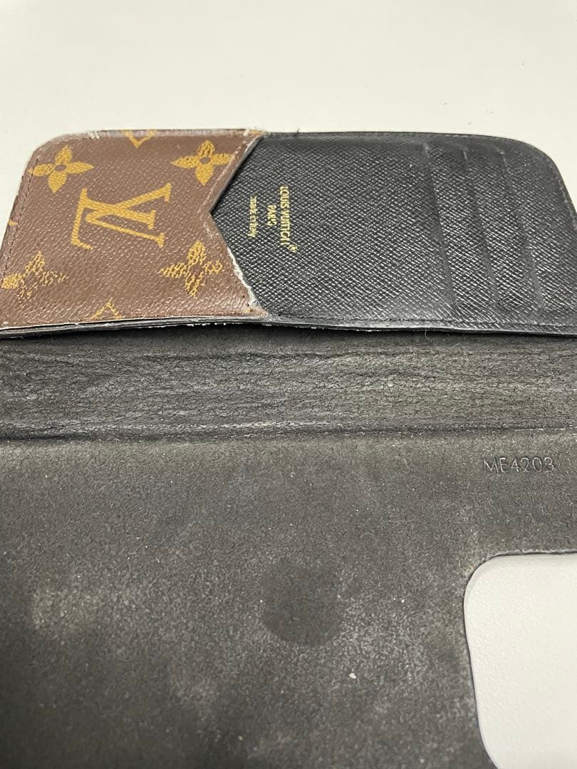 ルイヴィトン　iPhone15Pro モノグラム