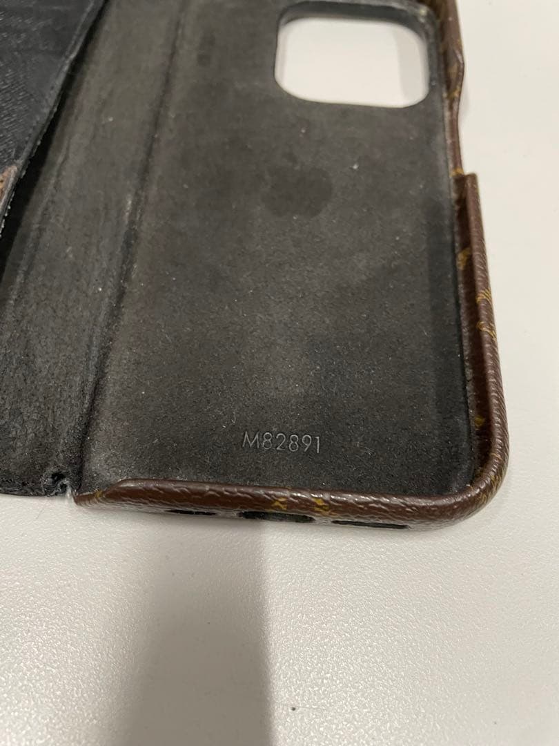 ルイヴィトン　iPhone15Pro モノグラム