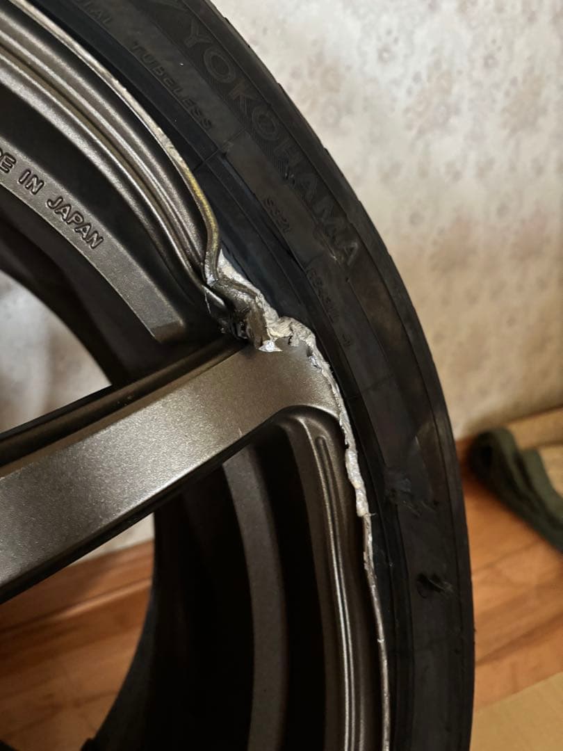 ワークエモーション　18インチ9.5j