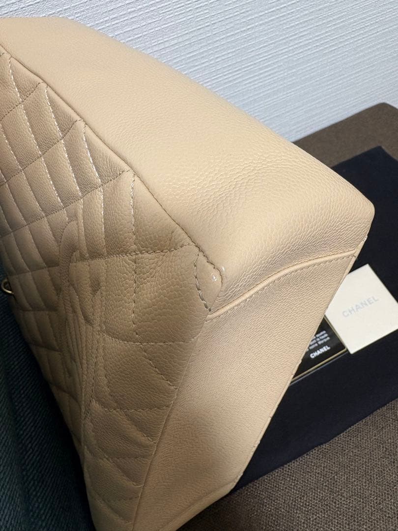 美品 シャネル マトラッセ チェーンショルダー キャビアスキン ベージュ