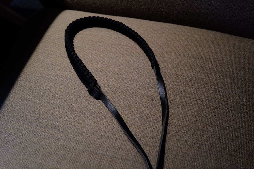 Leica Q2 美品　ストラップ、レンズフィルター　付き　付属品完備