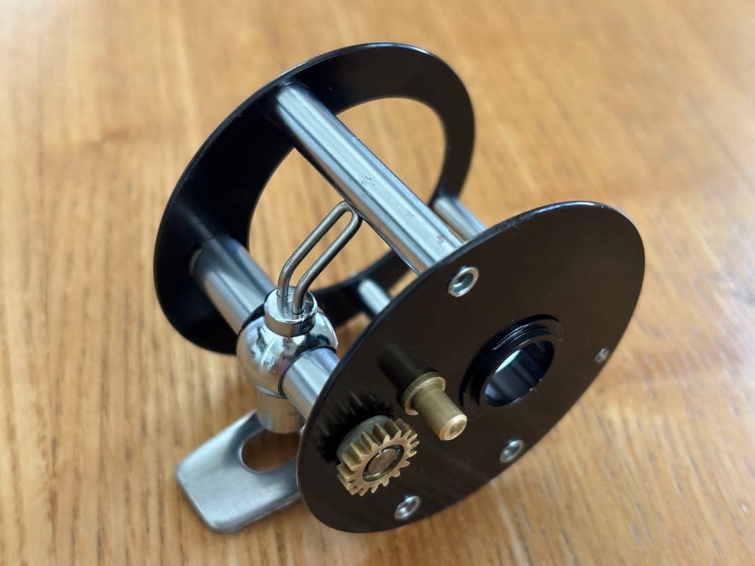 【美品】【送料無料】ダイワ　ミリオネア　ＧＳ　２０００Ｃ　純正袋付