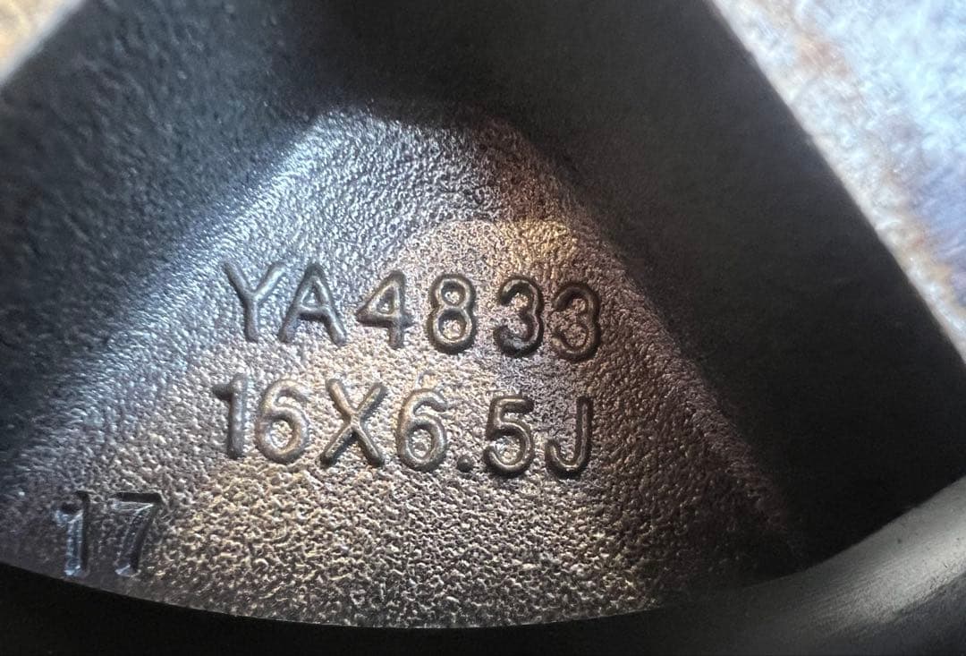 送料込み215/70R16 アルミホイールタイヤ　デリカD:5 4本セット