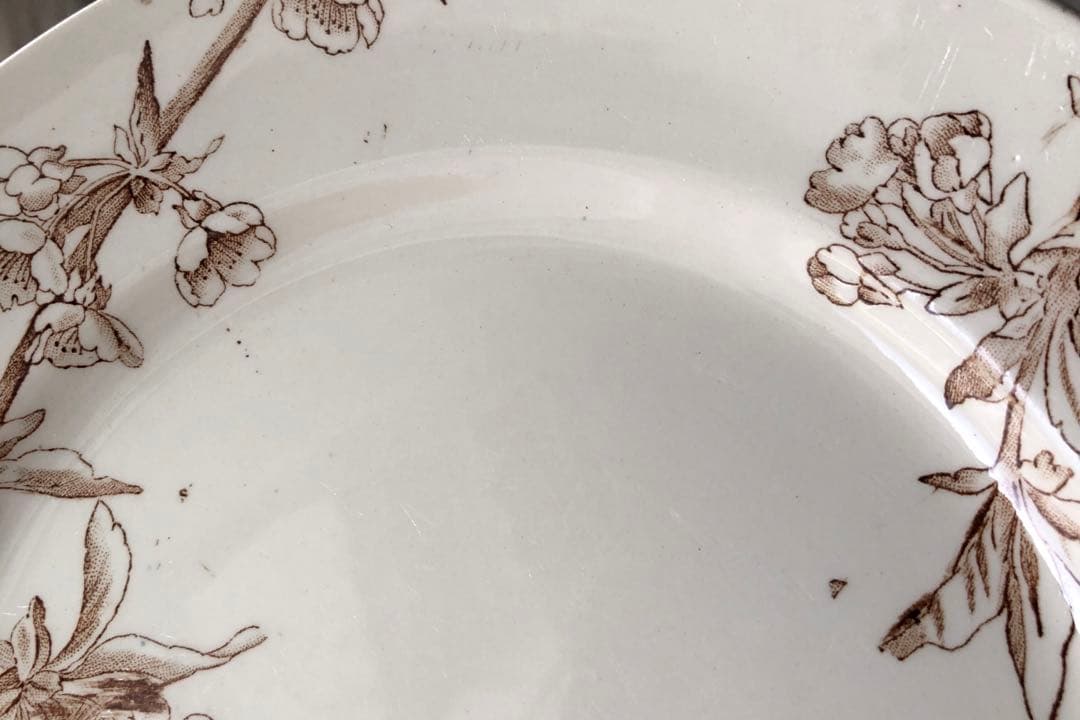 淡く優しいサクラの景色　クレイユモントロー　プレート　フランスアンティーク