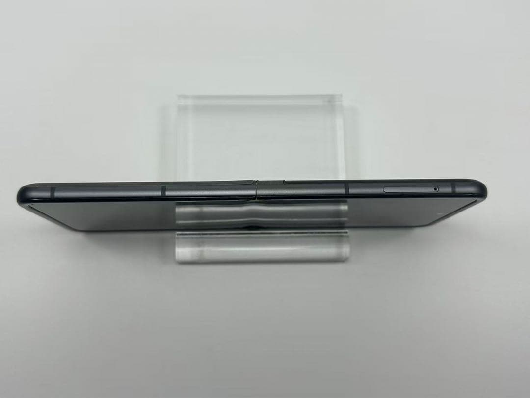 美品MOTOROLA razr 50 256GB アメリカ版